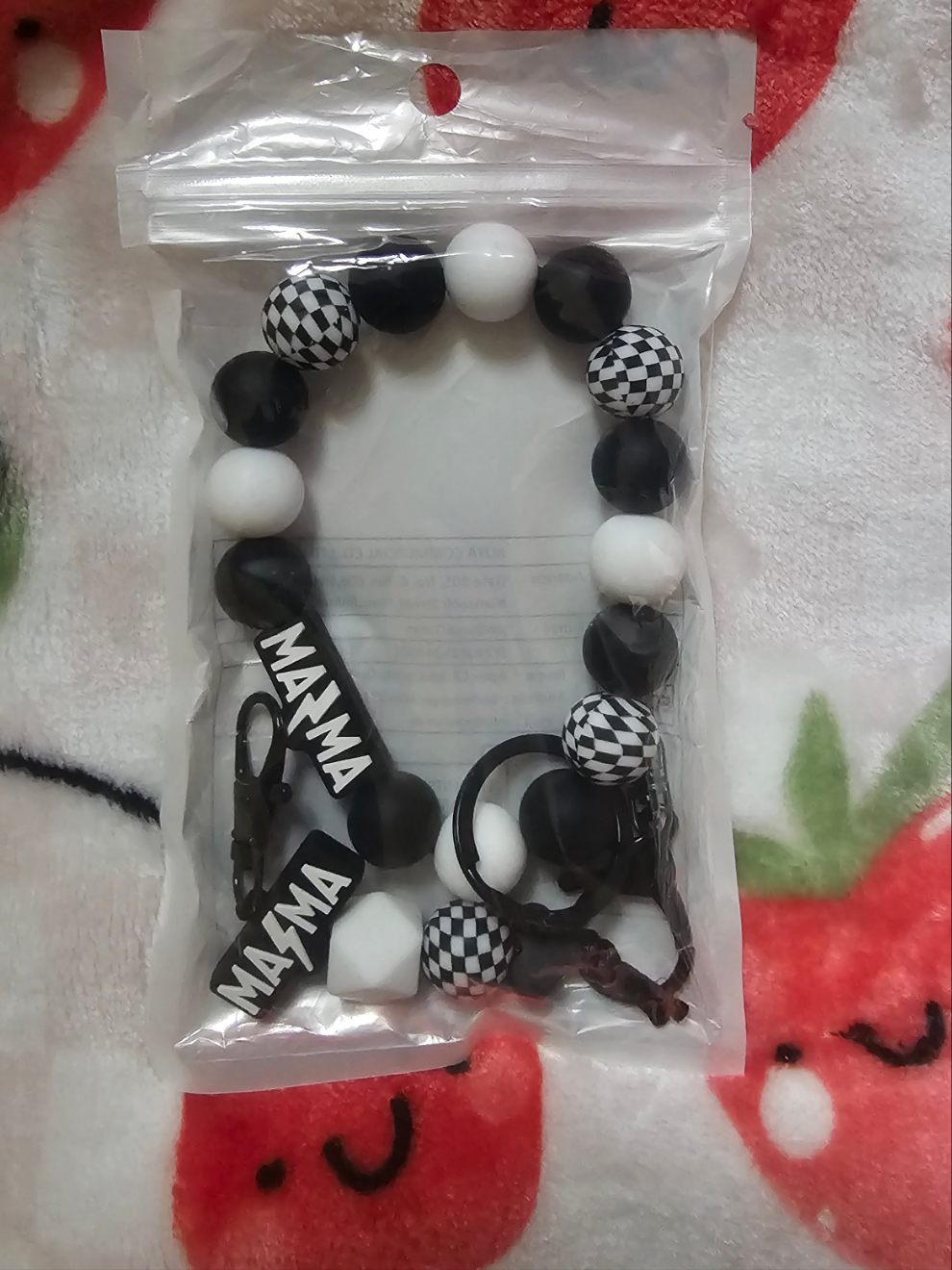 Mom wristlet with keychain