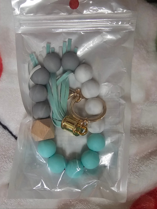 Wristlet with tassel