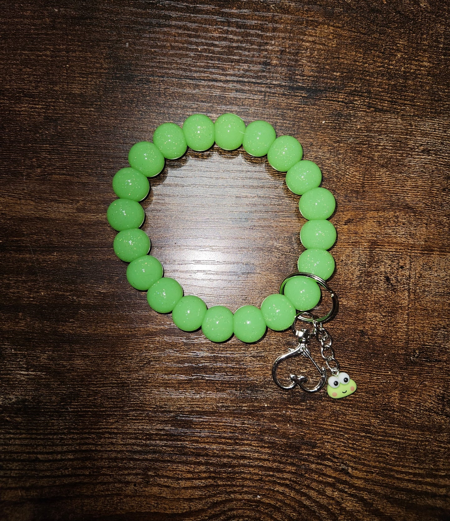 Green 20 Bead Wristlet with Frog Charm and Heart Keychain - Green Beads, Heart Shape Design, Keychain Attachment